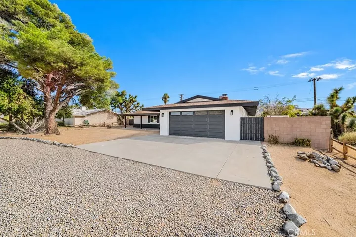 Property Photo:  57795 El Dorado Drive  CA 92284 