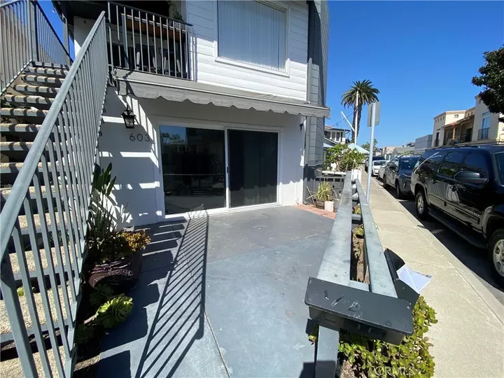 Property Photo: 603 Clubhouse Avenue CA 92663