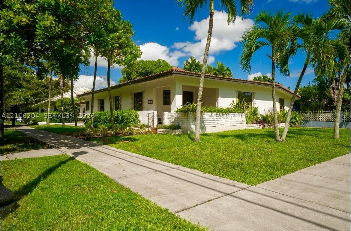Property Photo:  2121 SW 13th Ave Studio  FL 33145 