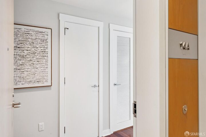 Property Photo: 501 Beale Street 14A CA 94105