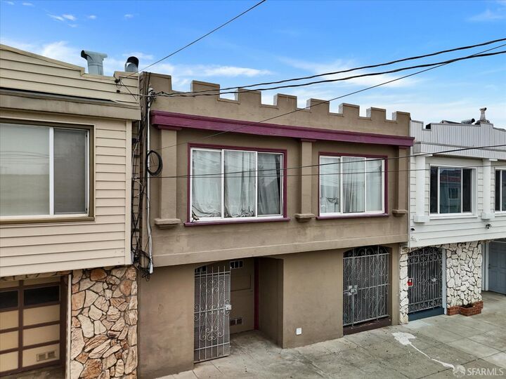 Property Photo:  1474 Revere Avenue  CA 94124 
