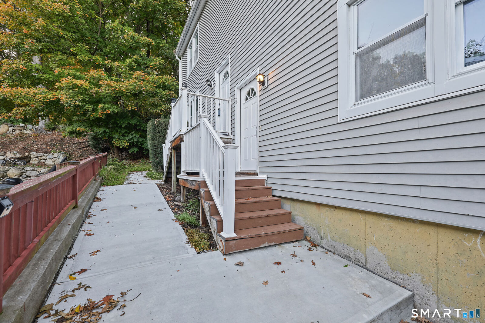 Property Photo: 6 Irving Place 2B CT 06810