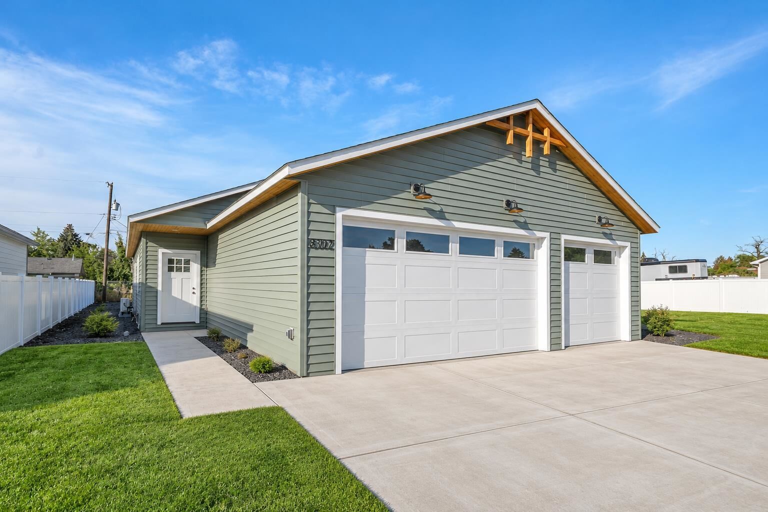 Property Photo: 8117 E Baldwin Ave WA 99212