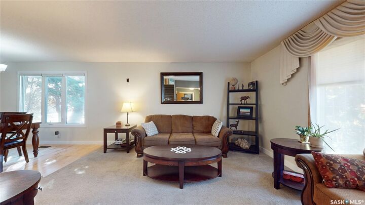 Property Photo:  353 Lockwood Road  SK S4S 6E5 