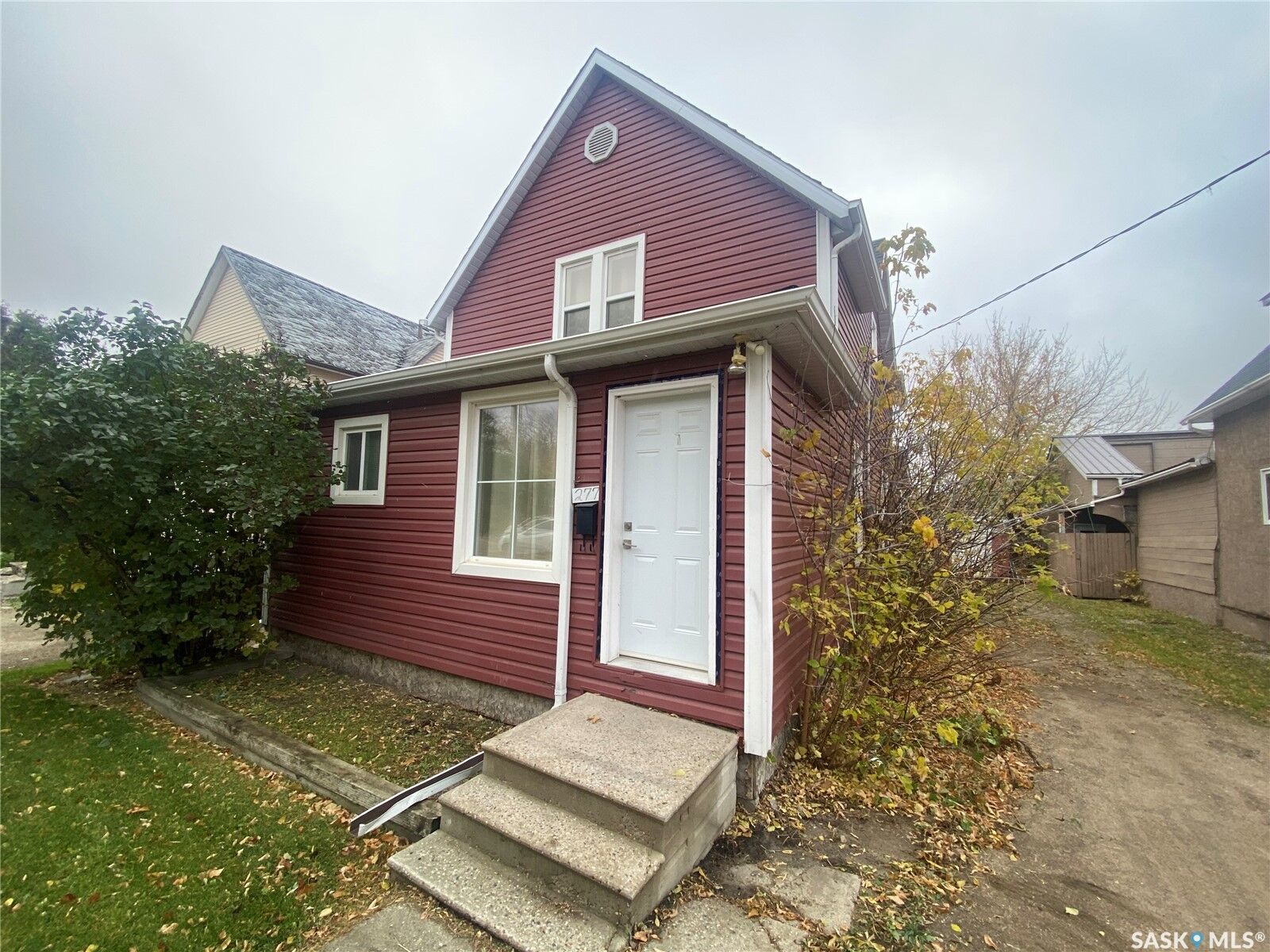 Property Photo:  277 Fourth Avenue N  SK S3N 1B3 