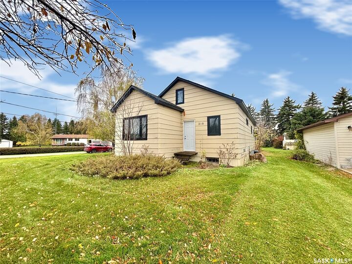 Property Photo:  210 Taylor Street  SK S0A 2T0 