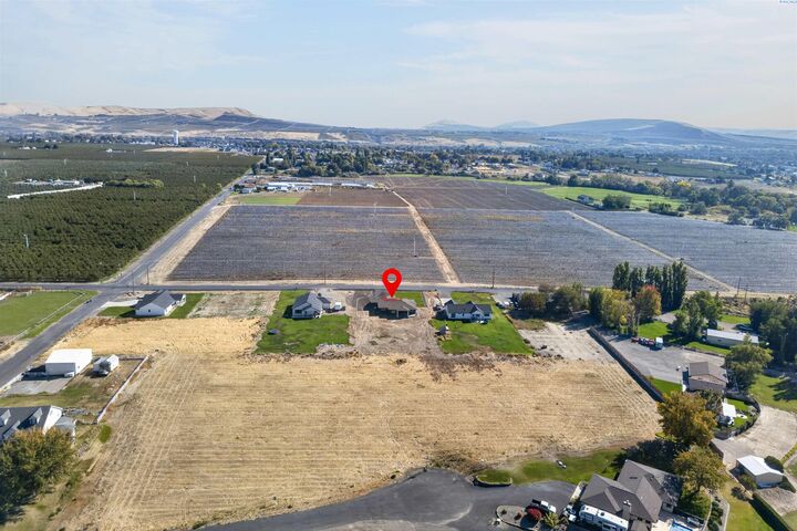 Property Photo:  43860 N Whan Road  WA 99350 