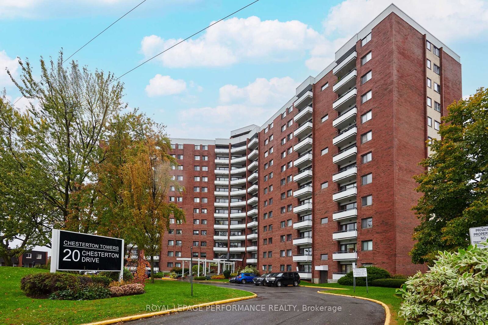 Property Photo:  20 Chesterton Drive 805  ON K2E 6Z7 