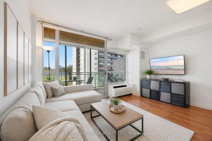 Property Photo:  2464 Weston Road 505  ON M9N 2A2 