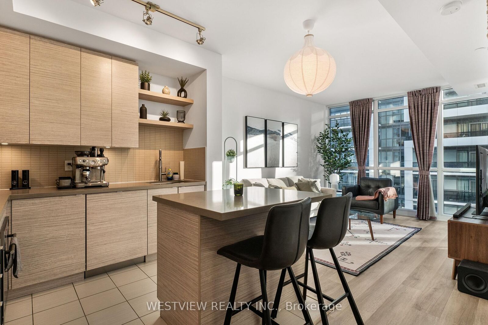 Property Photo: 59 Annie Craig Drive 906 ON M8V 0C5