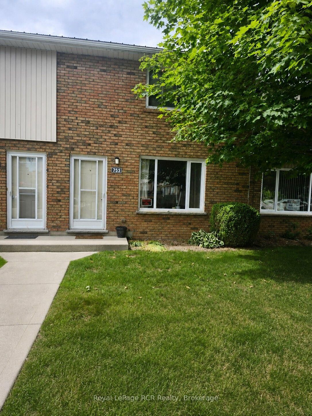 Property Photo:  753 Walsh Street 23  ON N2Z 1R2 