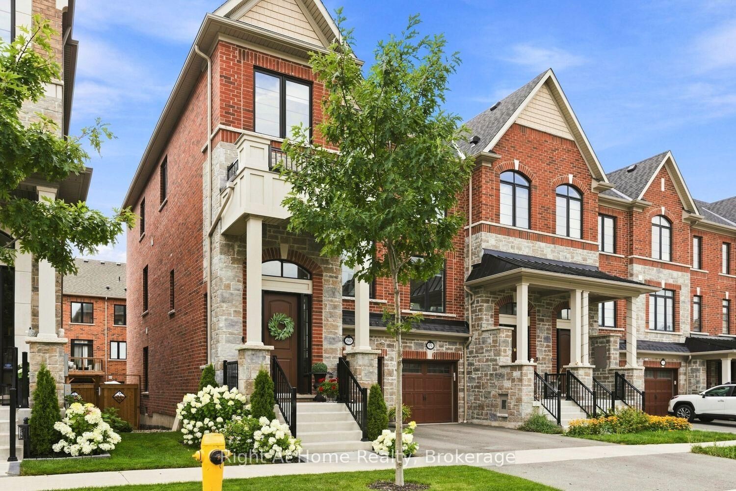 Property Photo:  89 Elkington Crescent  ON L1P 0L7 