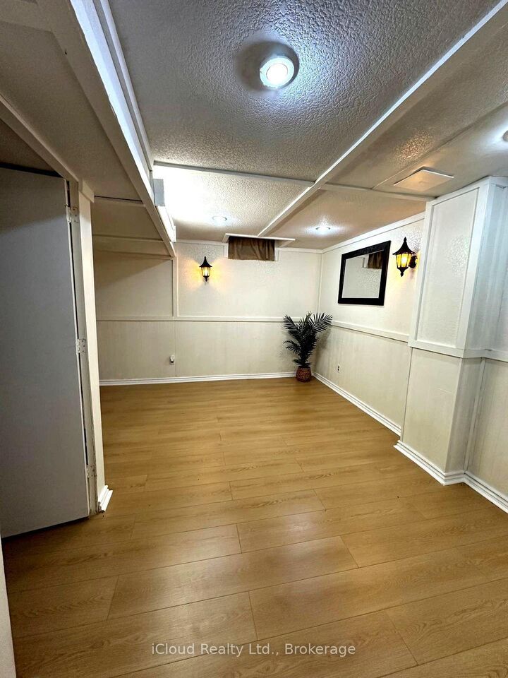 Property Photo:  50 Denlow Drive Lower  ON L6Y 2L5 