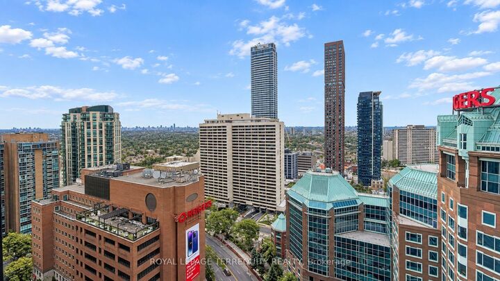 Property Photo:  110 Charles Street E 2509  ON M4Y 1T5 