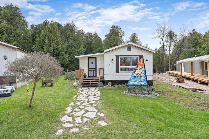 Property Photo:  4 Laurel Lane  ON N0B 1T0 