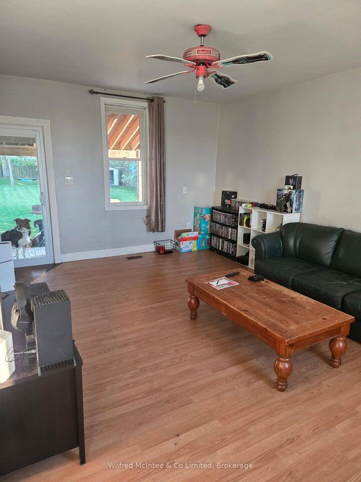 Property Photo:  131 Clyde Street  ON N0G 1G0 