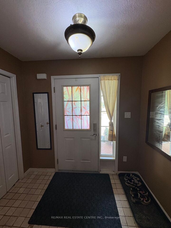 Property Photo: 304 Purple Sage Crescent ON N2E 4G6