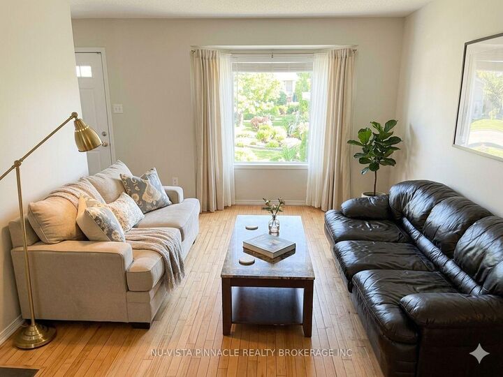 Property Photo:  963 Prosperity Court Main  ON N5V 5C7 