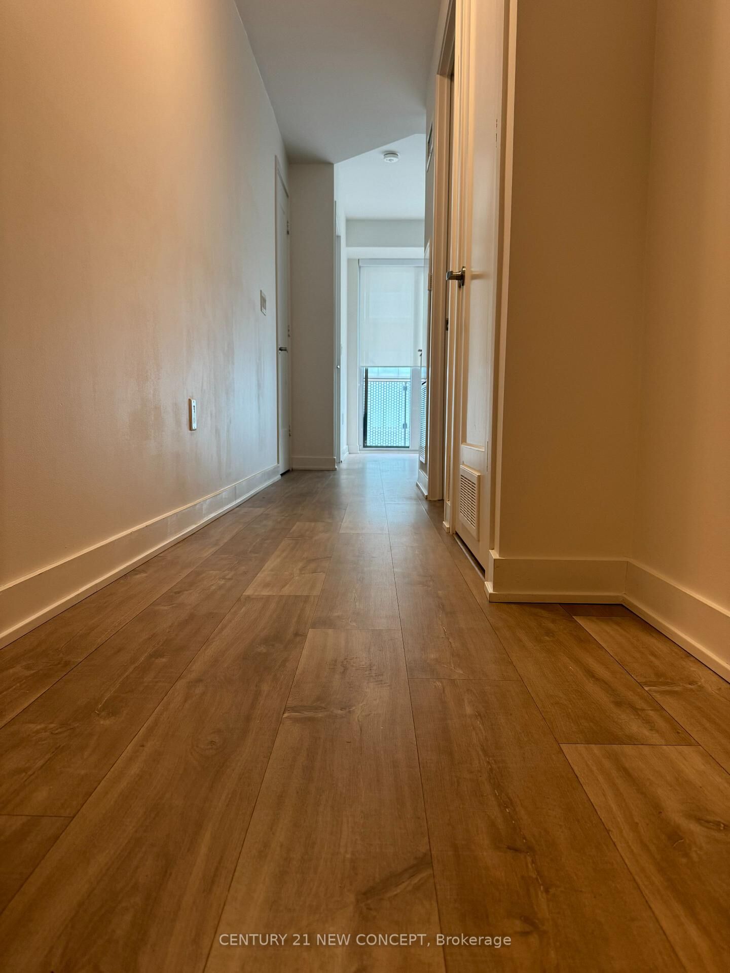 Property Photo:  135 Lower Sherbourne Street 2418  ON M5A 1Y4 