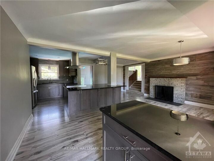 Property Photo:  38 Capilano Drive  ON K2E 6G4 