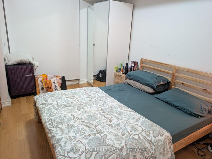 Property Photo:  30 Grand Trunk Crescent 807  ON M5J 3A3 