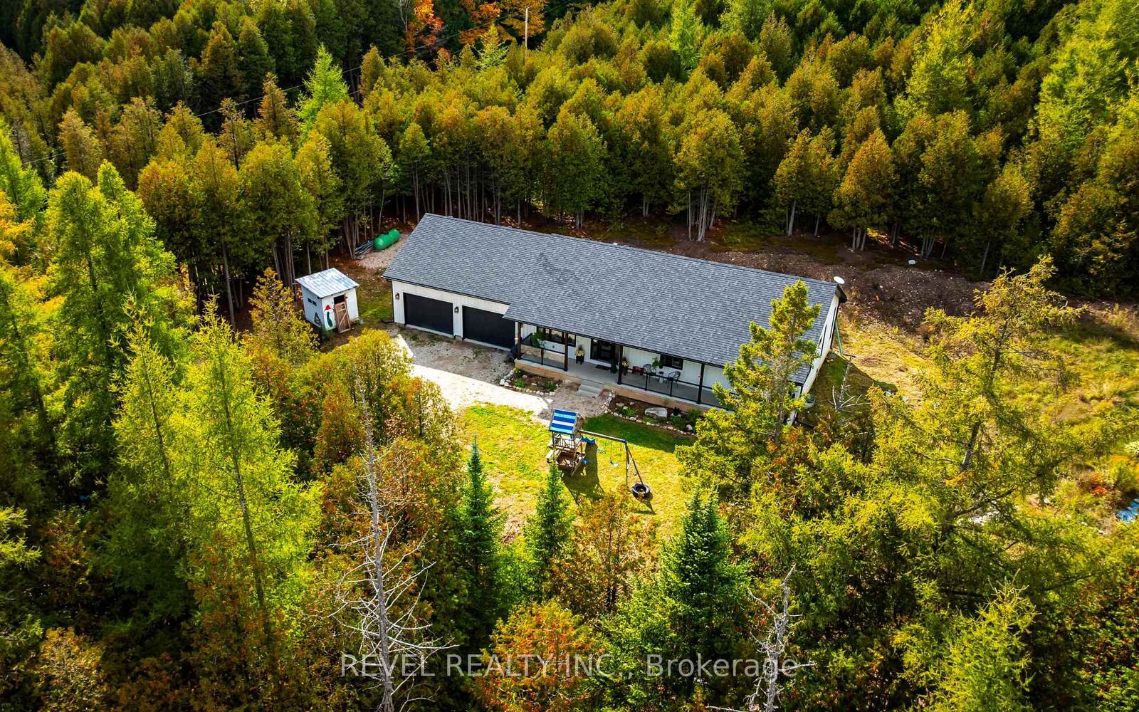 Property Photo:  543795 Dutch Line  ON N0C 1H0 