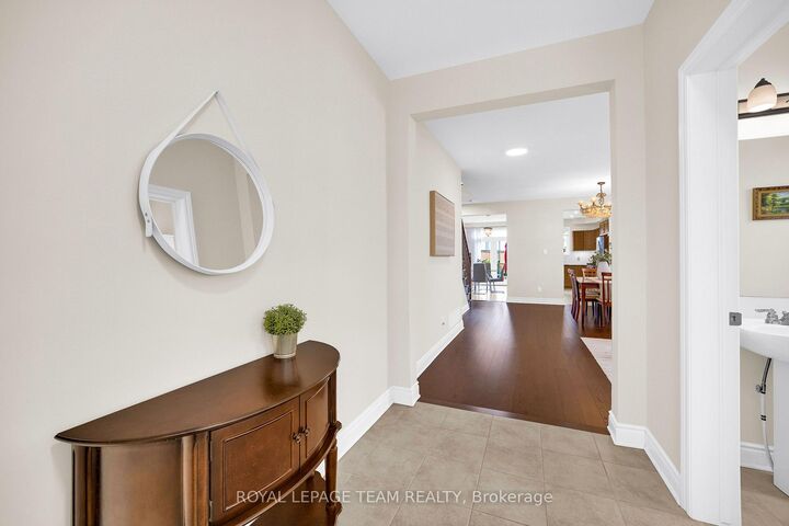 Property Photo:  607 Parade Drive  ON K2S 0Y5 