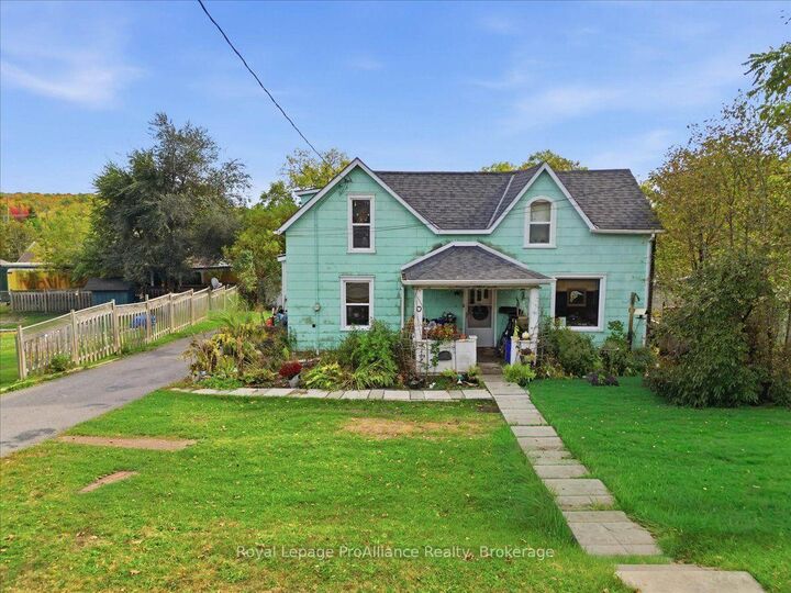 Property Photo:  193 Bridge Street W  ON K0L 1L0 