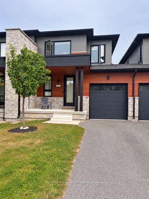 Property Photo:  44 Eberhardt Drive  ON L9Z 0K5 