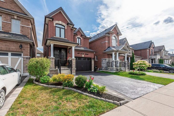 Photo de la propriété: 45 Holt Drive ON L9R 0H8