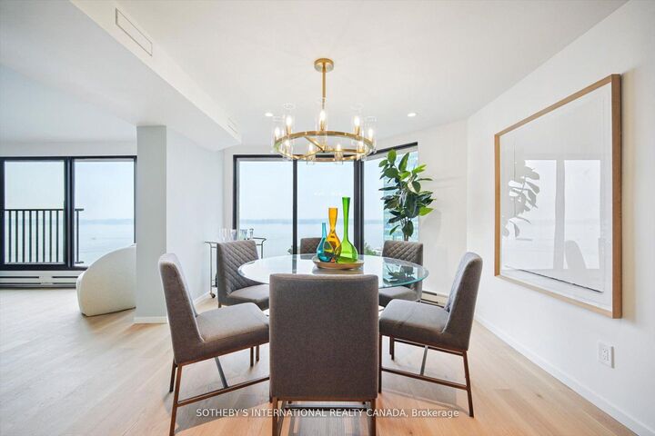 Property Photo:  65 Harbour Square 1110  ON M5J 2L4 