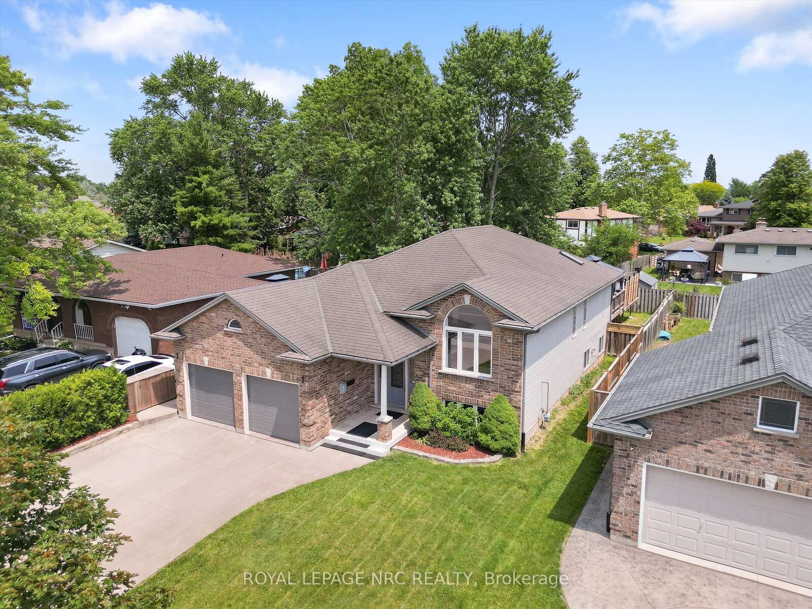 Property Photo: 346 Clare Avenue ON L3C 5R2