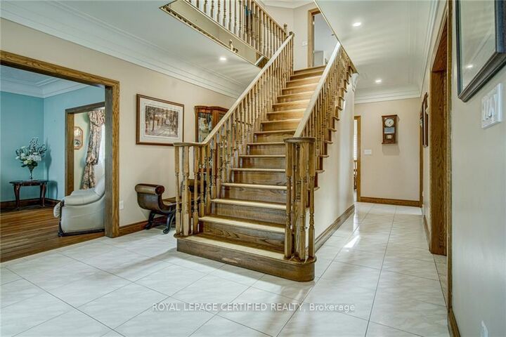 Property Photo:  1210 Upper Paradise Road Upper  ON L9B 2N9 