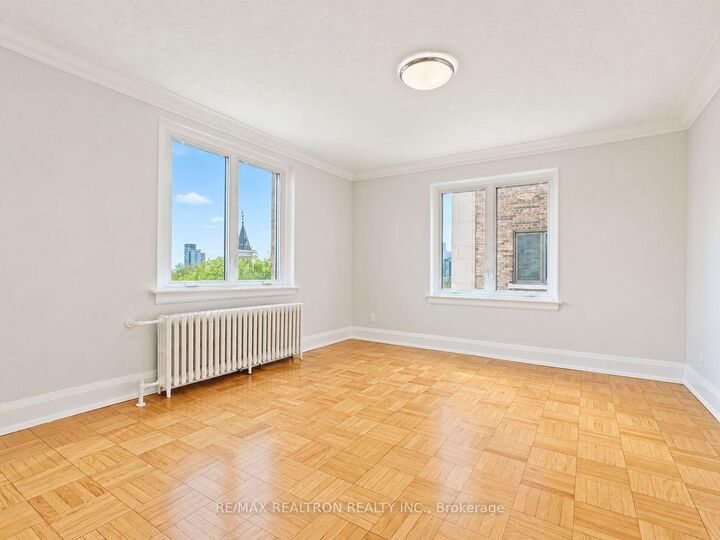 Property Photo:  398 Avenue Road 528  ON M4V 2H4 