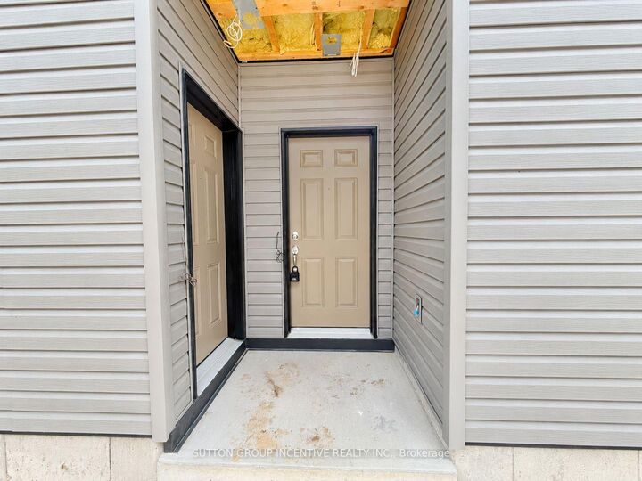 Property Photo:  1 Riverdale Drive 8  ON L9Z 1E9 
