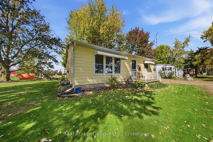 Property Photo:  7480 Rd 164 N/A  ON N0G 1B0 