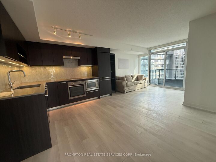 Property Photo:  80 Queens Wharf Road 710  ON M5V 0J3 