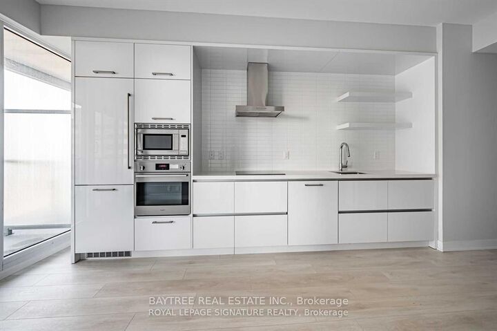 Property Photo:  2221 Yonge Street 1506  ON M4S 2B4 