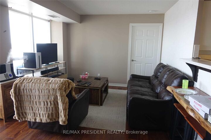 Property Photo:  700 Humberwood Boulevard N 2026  ON M9W 7J4 