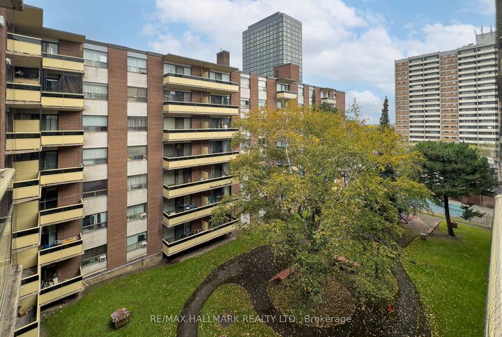 Property Photo:  915 Midland Avenue 506  ON M1K 4G1 