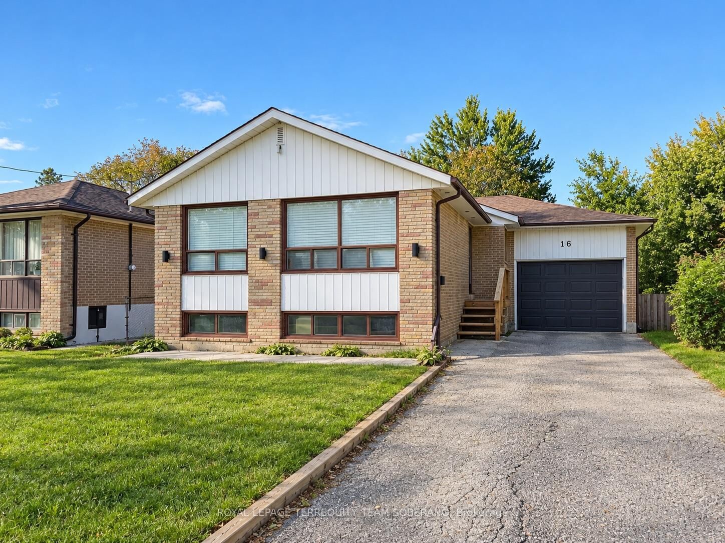Property Photo:  16 Jansusie Road  ON M9W 4V5 