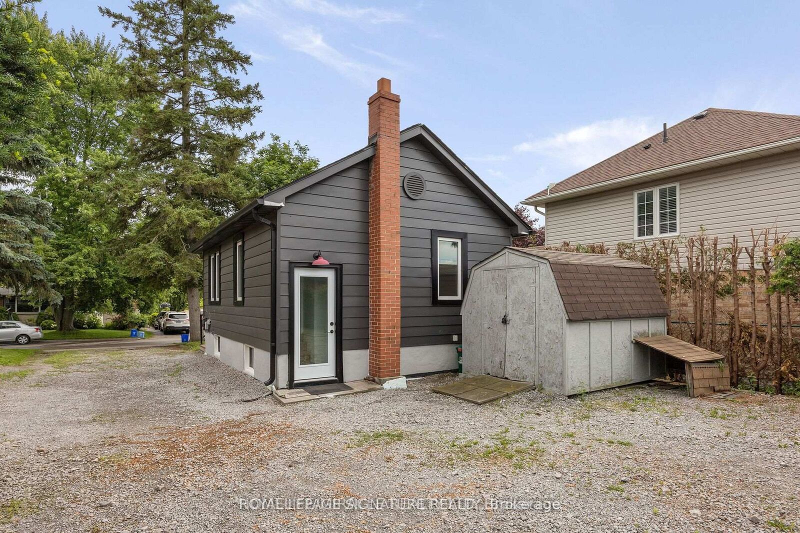 Property Photo:  310 Muriel Avenue 1  ON L1J 2W9 