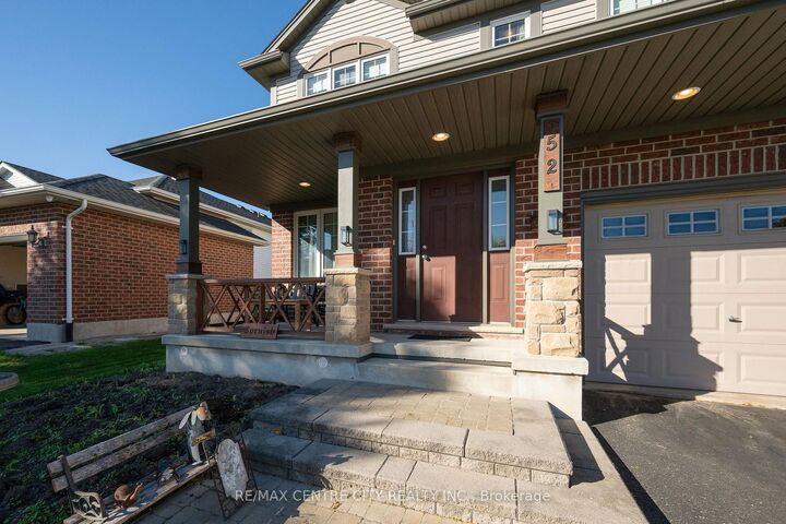 Property Photo:  52 Pine Valley Drive  ON N5R 5J5 
