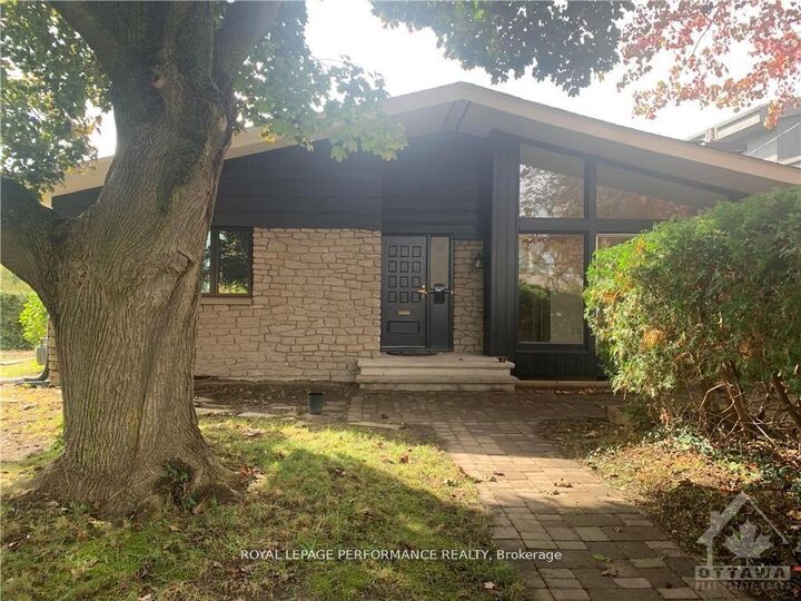 Property Photo:  1294 Parkhill Circle  ON K1H 6K3 