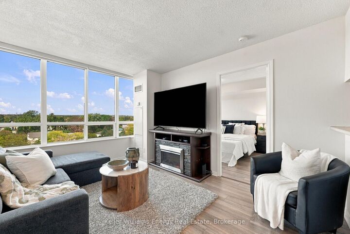 Property Photo:  1200 The Esplanade N/A N 705  ON L1V 6V3 