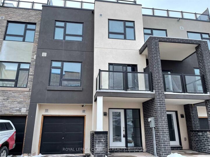 Property Photo:  1121 Cooke Boulevard 45  ON L7T 4A8 