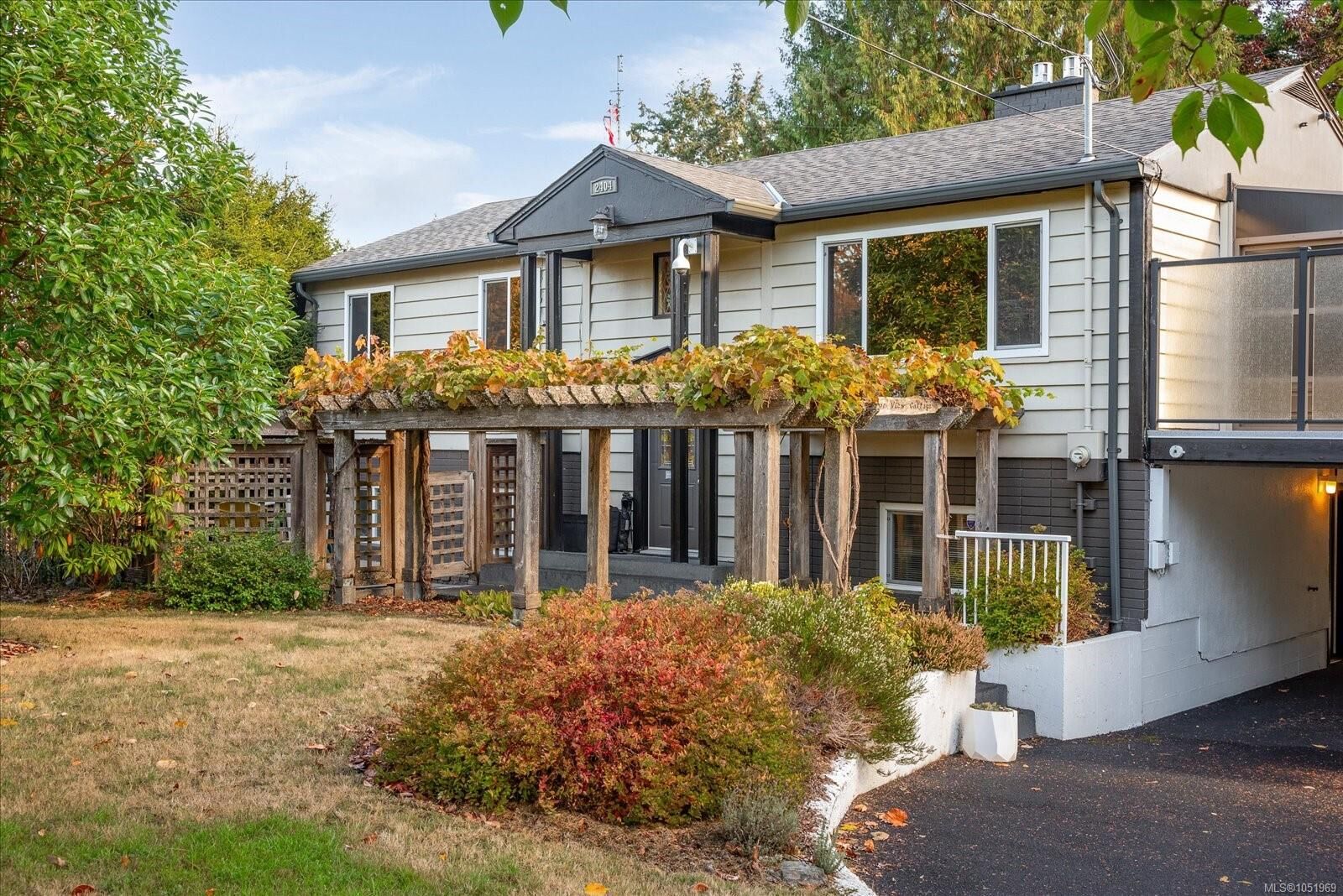 Property Photo:  2404 Glenayr Dr  BC V9S 3E7 