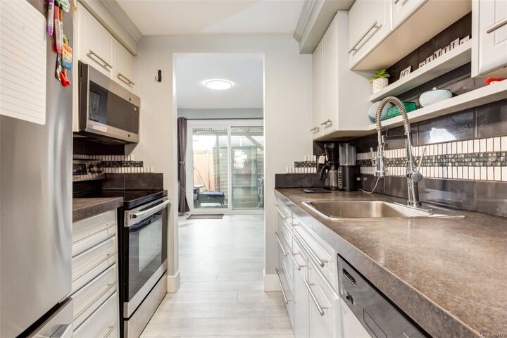 Property Photo:  285 Harewood Rd #12  BC V9R 2Z1 