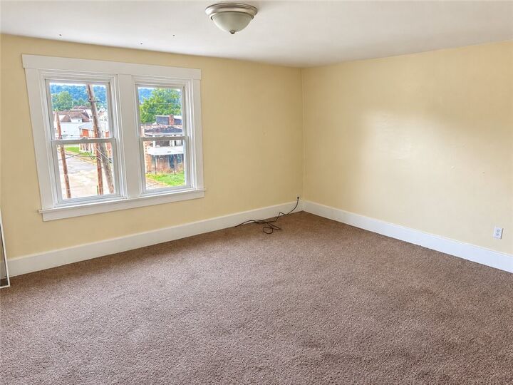 Property Photo:  1538 5th Ave 3  PA 15068 
