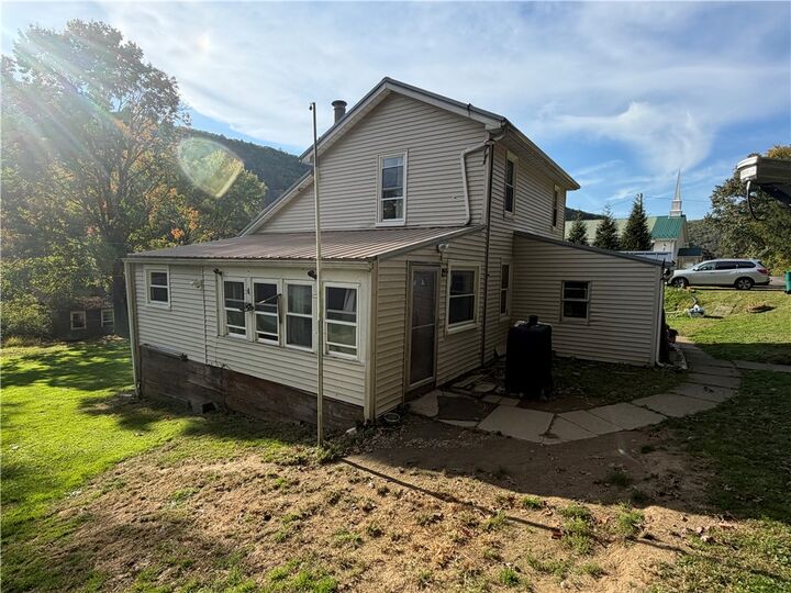 Property Photo: 137 Watson Ave PA 16374